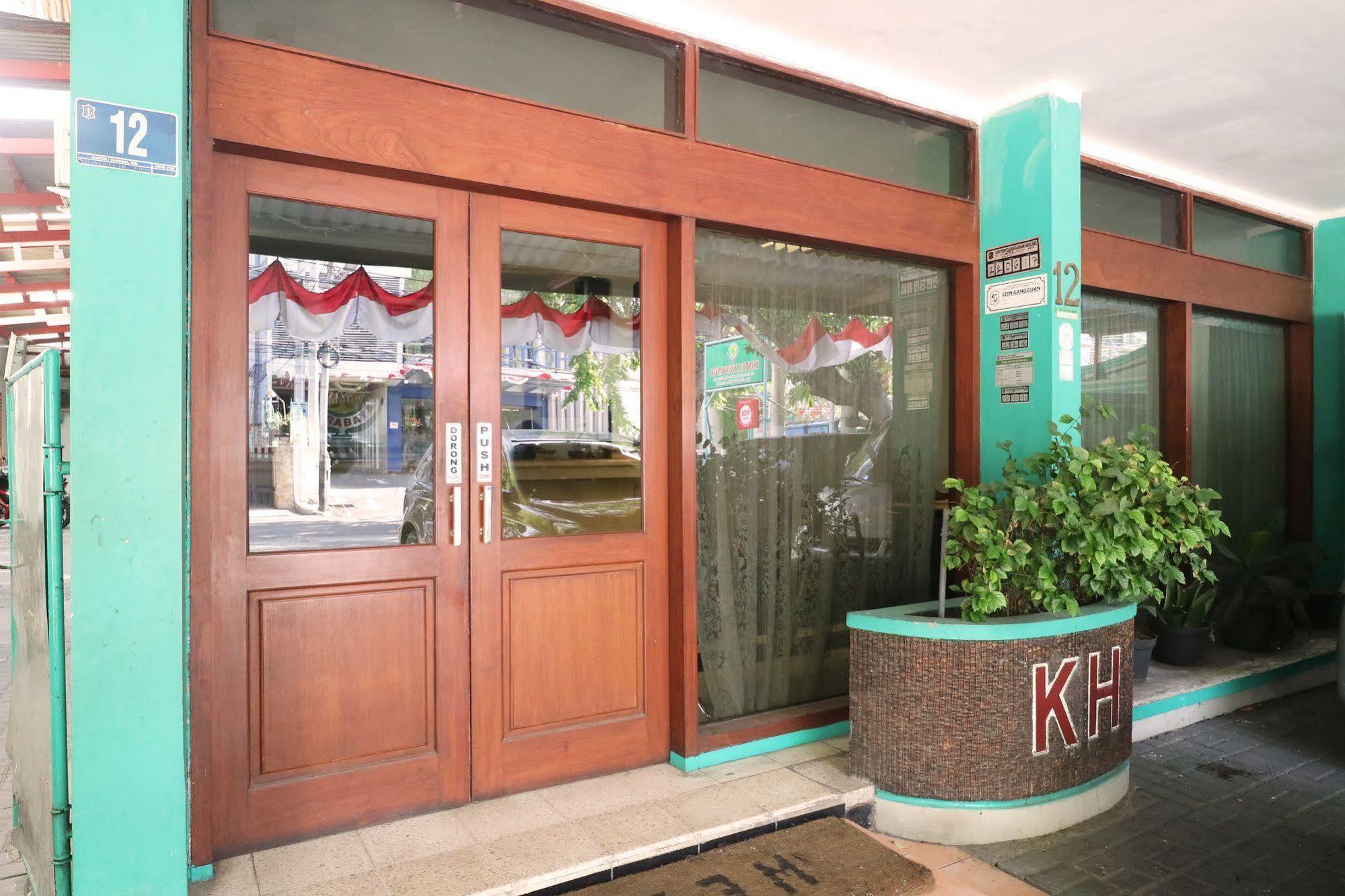 Hotel Kenongo Surabaya Exteriör bild